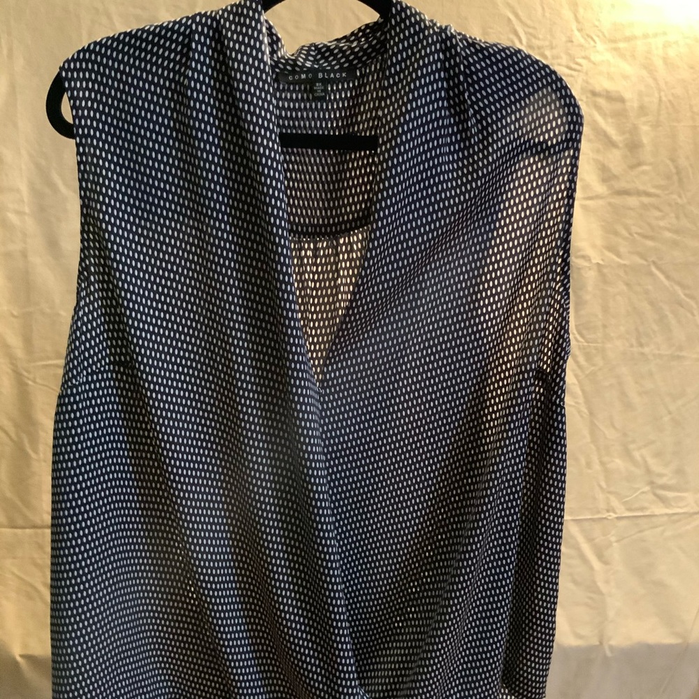 Como Black Draped front sleeveless blouse